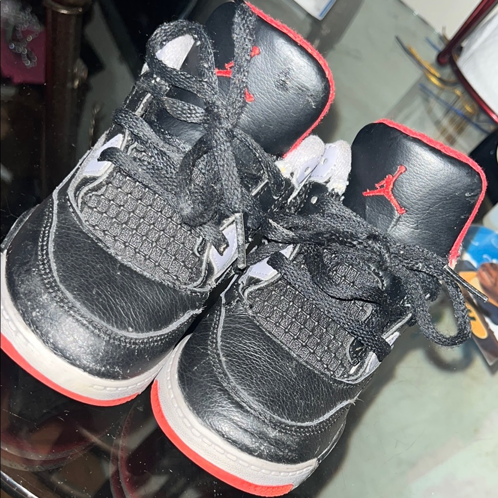 Kid's Jordan size 9C